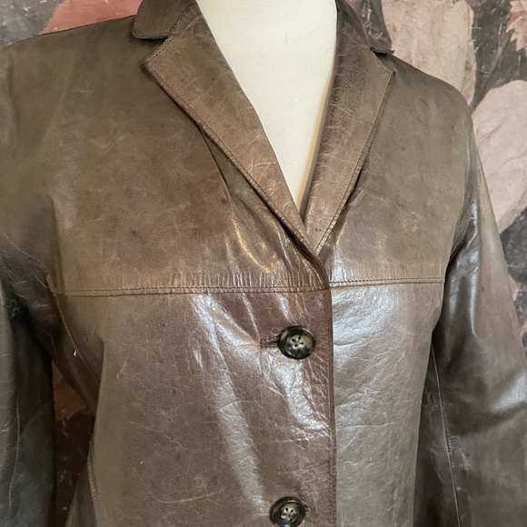 Leather jacket - Picture 2 of 7